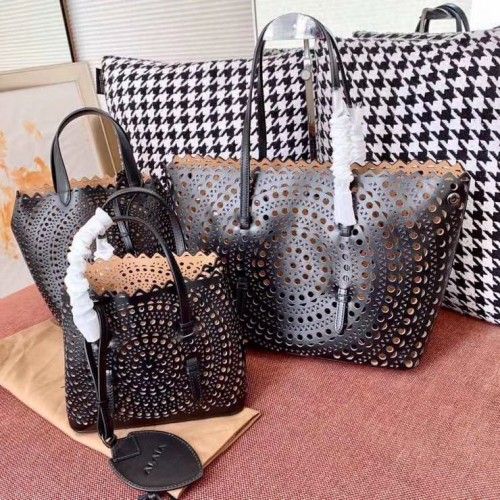 Alaia Sac cabas en cuir ajouré Original A3658 Noir