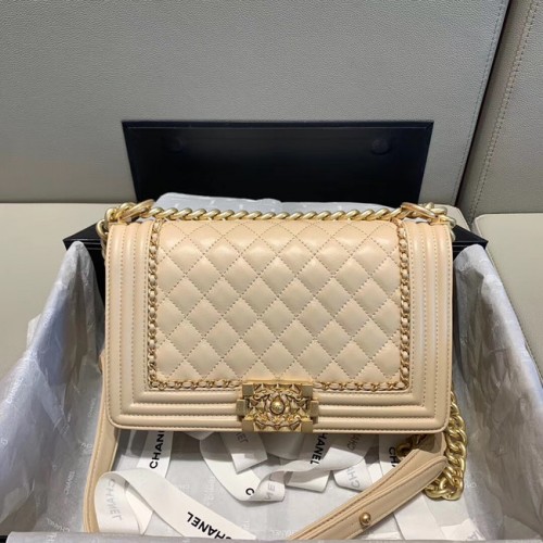 BOY CHANEL sac à rabat A67086 crème