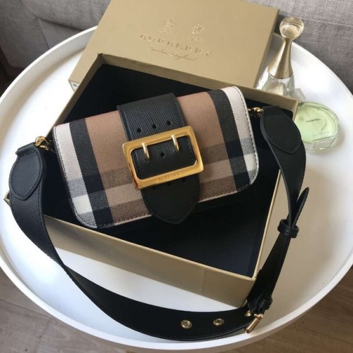 BURBERRY Hampshire sac bandoulière en cuir à carreaux vintage 24581 noir