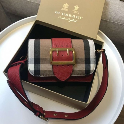 BURBERRY Hampshire sac bandoulière en cuir à carreaux vintage 24581 rouge