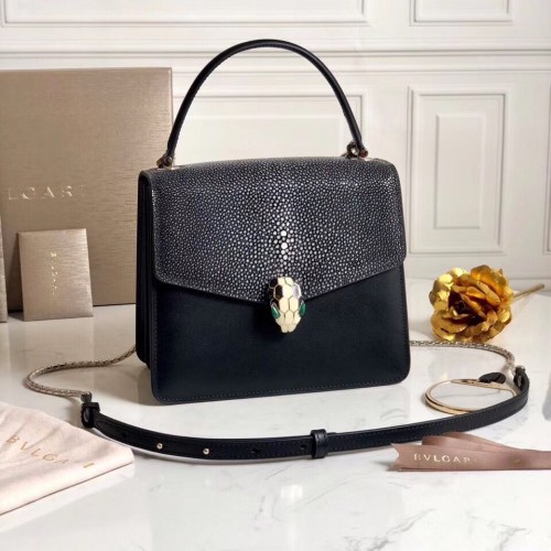 BVLGARI Serpenti Forever Devil Pearl Sac à bandoulière en cuir de peau de poisson 058962 Noir