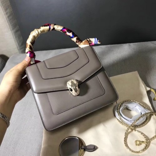BVLGARI Serpenti Forever sac à rabat en cuir 3785 gris