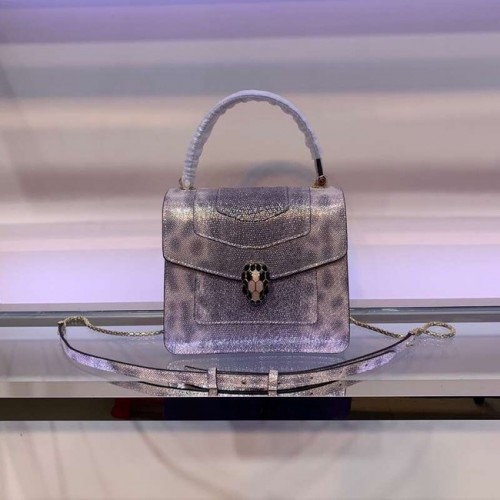 BVLGARI Serpenti Forever sac à bandoulière en cuir métallisé 058962 gris