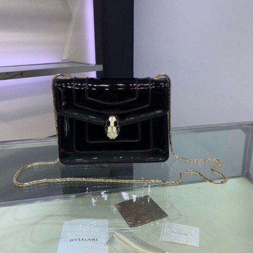 BVLGARI Serpenti Forever sac à bandoulière en cuir métallisé 34559 noir