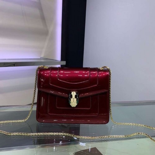 BVLGARI Serpenti Forever sac porté épaule en cuir métallisé 34559 fuchsia