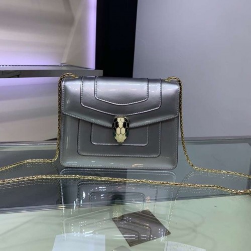BVLGARI Serpenti Forever sac à bandoulière en cuir métallisé 34559 argent