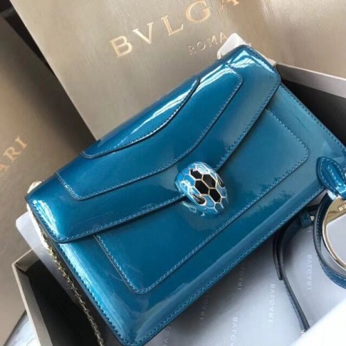 BVLGARI Serpenti Forever sac à bandoulière en cuir métallisé 4953 bleu
