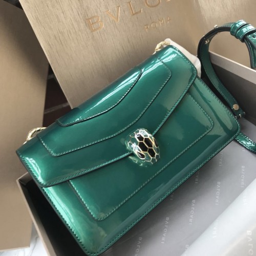 BVLGARI Serpenti Forever sac à bandoulière en cuir métallisé 4953 vert