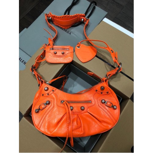 Balenciaga SAC D'ÉPAULE MOYEN LE CAGOLE POUR FEMMES EN 27541 orange