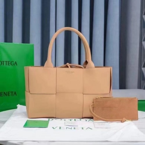 Bottega Veneta ARCO TOTE 609175 Nu