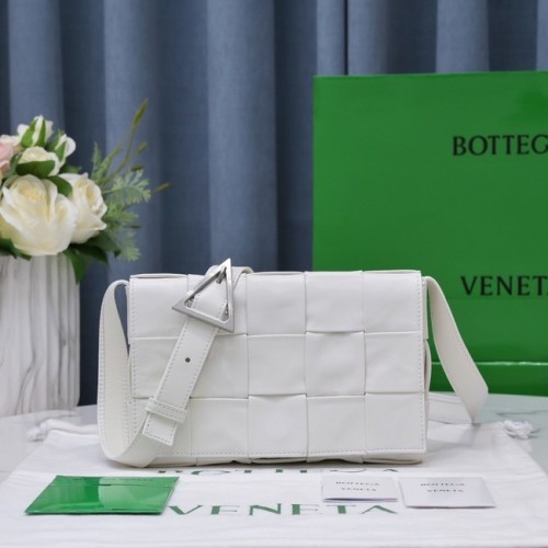 Bottega Veneta CASSETTE 018101 blanc