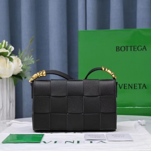 Bottega Veneta CASSETTE 666870 noir