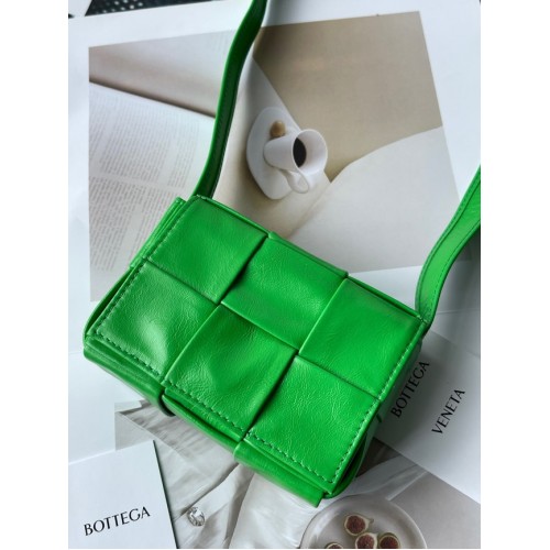 Bottega Veneta Candy Cassette A666688 Vert électrooptique