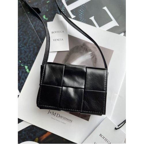 Bottega Veneta Candy Cassette A666688 noir