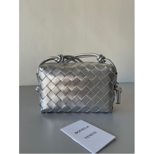 Bottega Veneta Mini sac à bandoulière en cuir intrecciato 680254 argent