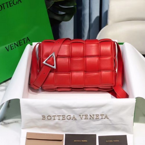Bottega Veneta SAC CASSETTE REMBOURRÉ 591970 ROUGE