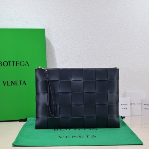 Pochette Bottega Veneta 651409 bleu royal