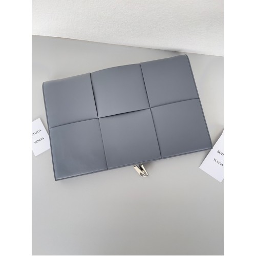 Pochette Bottega Veneta 651410 gris