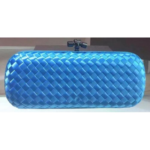 Bottega Veneta Pochette en cuir de mouton à nœud STRETCH BV8651 Bleu clair