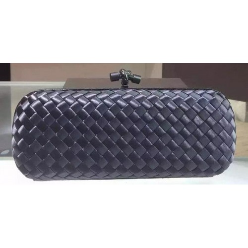 Bottega Veneta Pochette en cuir de mouton à nœud STRETCH BV8651 Royal