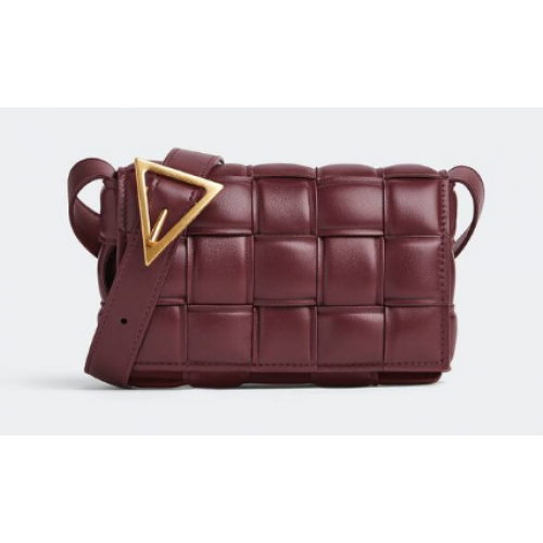 Bottega Veneta Petite cassette rembourrée 717506 Barolo