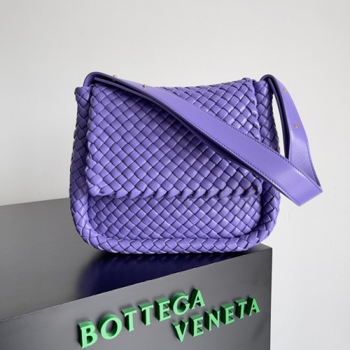 Bottega Veneta Petit sac à bandoulière en cuir intreccio rembourré 709418 Violet