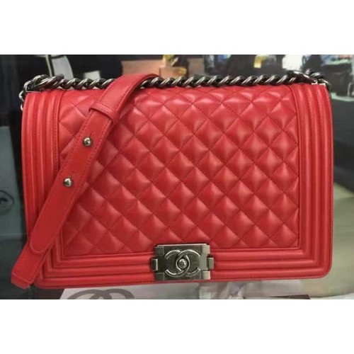 Boy Chanel Flap Bag Rouge Original Cuir de Mouton A67088 Argent