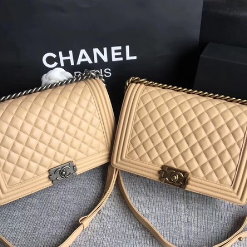 Boy Chanel Flap Bags Cuir de mouton d'origine A67088 Abricot