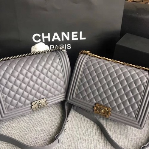 Boy Chanel Flap Bags Cuir de Mouton Original A67088 Gris