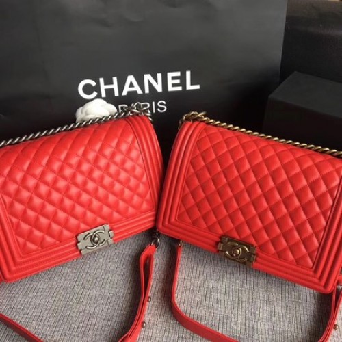 Boy Chanel Flap Bags Cuir de Mouton Original A67088 Rouge