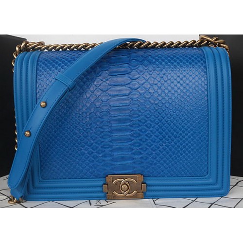 Boy Chanel Flap Sac à bandoulière en cuir de python bleu A67087 Or
