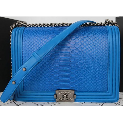Boy Chanel Flap Sac à bandoulière en cuir de python bleu A67087 Argent