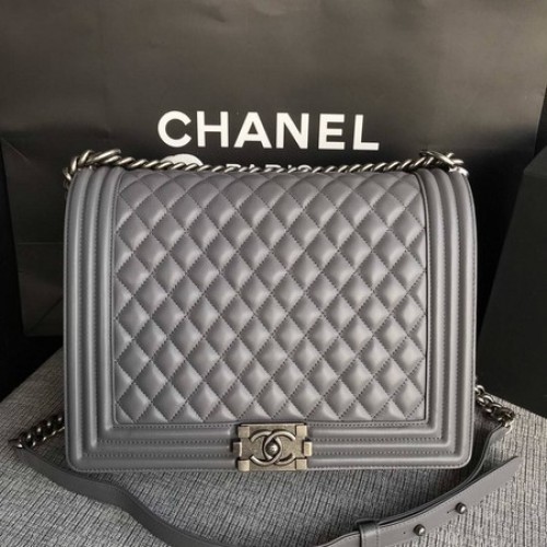Boy Chanel Rabat Sac à Bandoulière Gris Original Cuir de Mouton A67087 Argent