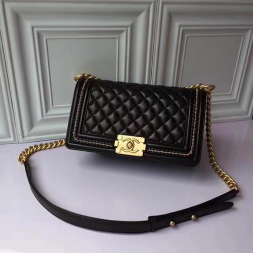 Boy Chanel Flap Sac à bandoulière en cuir de mouton d'origine A67086 Noir