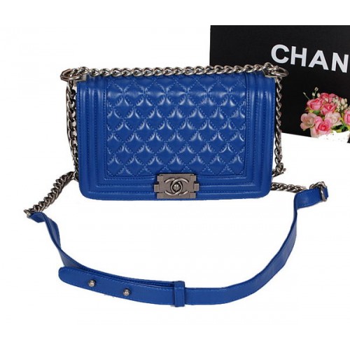 Boy Chanel Flap Sac à bandoulière en cuir de mouton d'origine A67086 Bleu