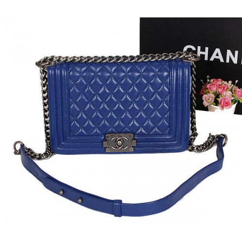Boy Chanel Flap Sac à bandoulière en cuir de mouton d'origine A67086 RoyalBlue