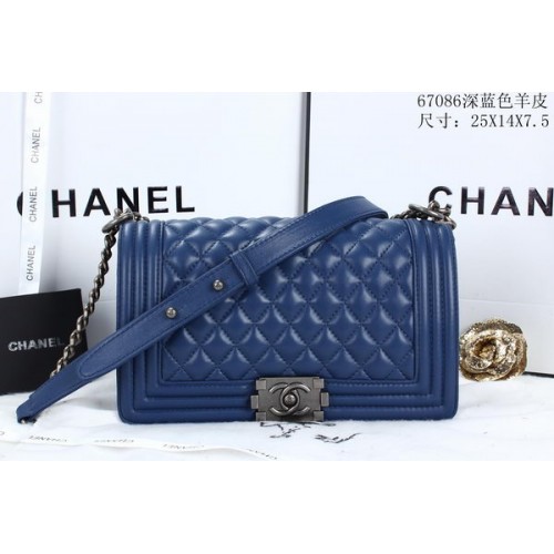 Boy Chanel Flap Sacs à bandoulière en cuir de mouton A67086 Bleu