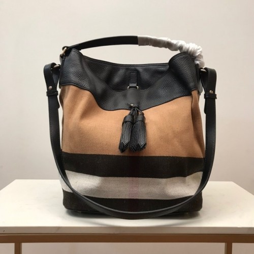BurBerry Sac à bandoulière en cuir 3982 Noir