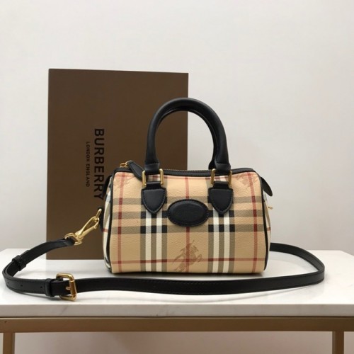 BurBerry Sac à bandoulière en cuir 82012 noir