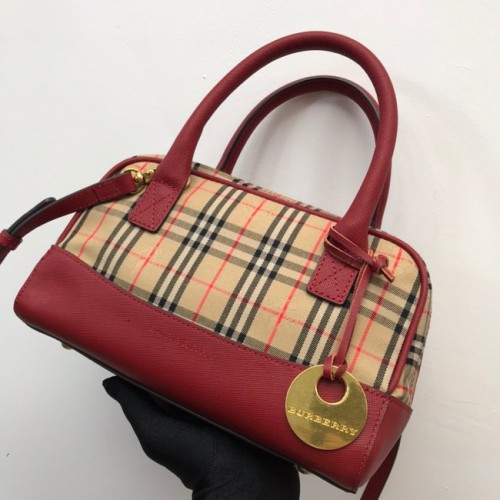 BurBerry Sac à bandoulière en cuir 90111 rouge