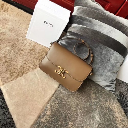 SAC TRIOMPHE MOYEN CELINE EN CUIR DE VEAU BRILLANT CL87363 Camel