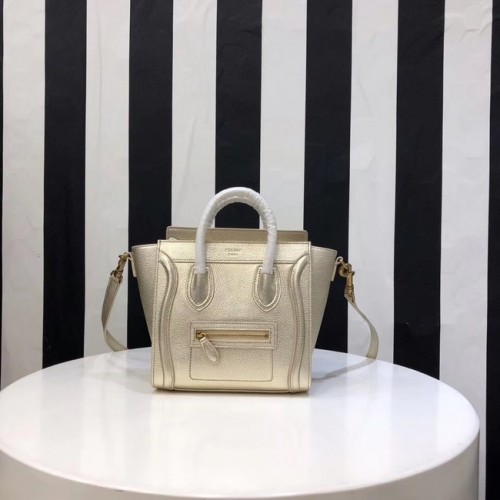 SAC À BAGAGES CELINE NANO EN CUIR D'AGNEAU LAMINÉ 189244-25 or