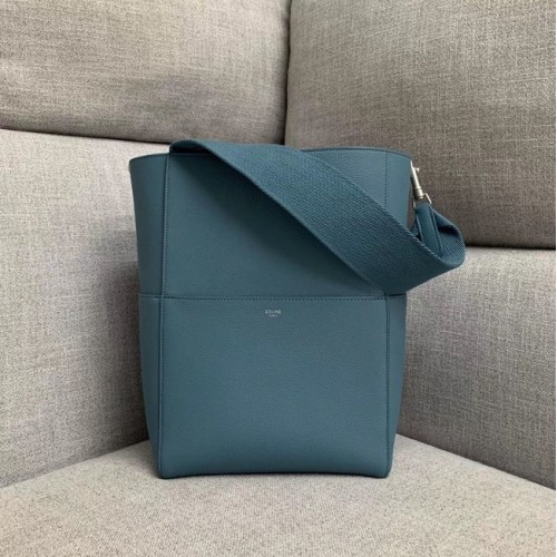 SAC SEAU CELINE SANGLE EN CUIR DE VEAU GRAINÉ SOUPLE 189593 BLEU