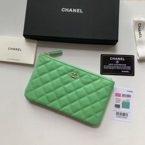 CHANEL 19 Caviar Original Leather Carry on bag AP1060 vert