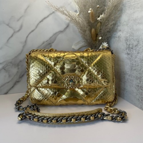CHANEL 19 Flap Bag Original Sac à rabat en peau de serpent AS1160 or