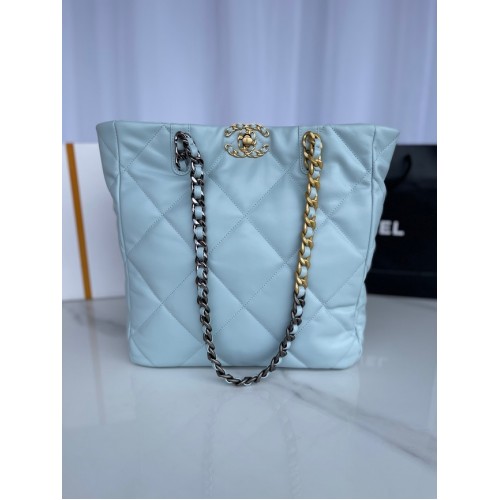 CHANEL 19 SAC SHOPPING AS3519 bleu clair