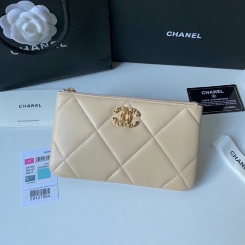 CHANEL 19 Sheepskin Original Leather Carry on bag AP1059 crème