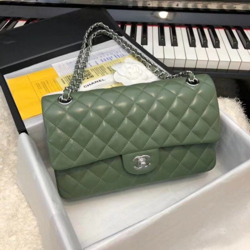 CHANEL Sac à main classique Agneau A1112 vert