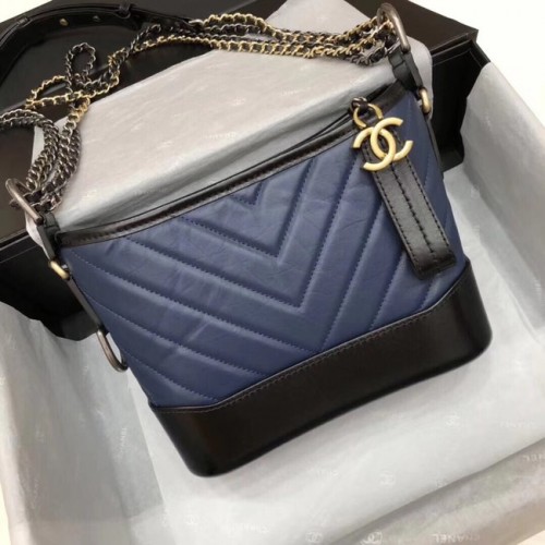 CHANEL GABRIELLE Sac Hobo en cuir d'origine A93841 bleu et noir