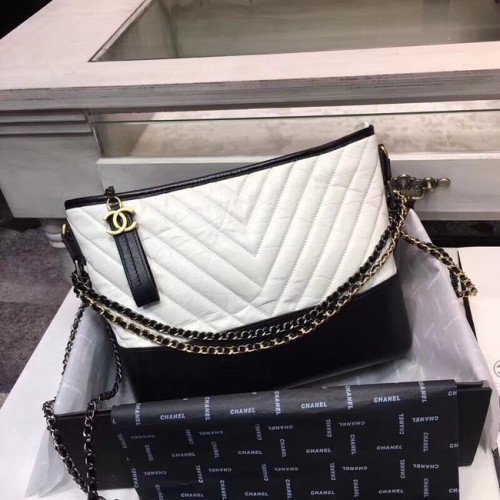CHANEL GABRIELLE Sac Hobo en cuir d'origine A93842 blanc et noir